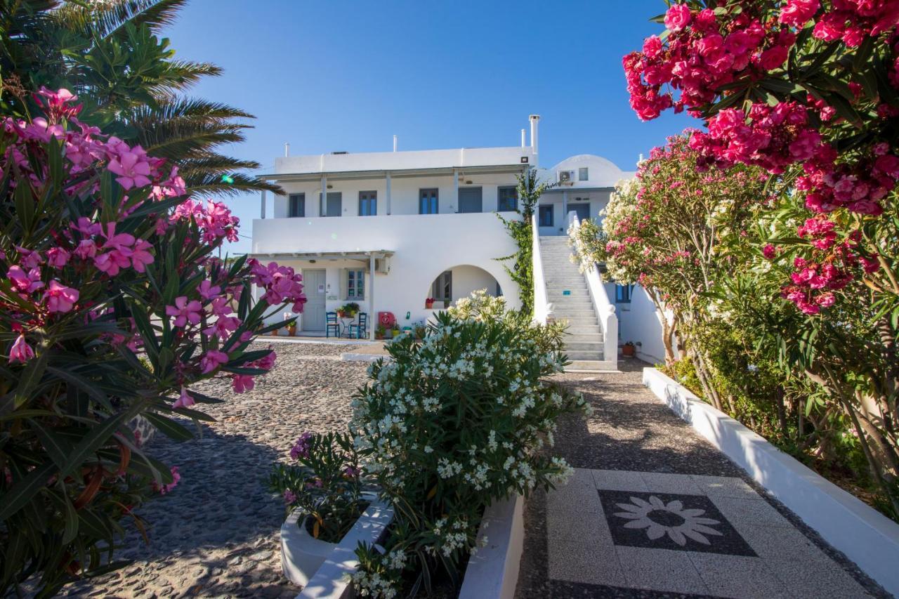 Thira'S Dolphin Aparthotel Akrotiri  Exterior photo